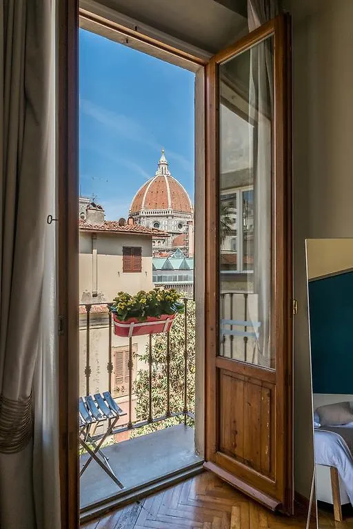 ***** Couette-café Bed and Breakfast Residenza D'Epoca Visacci à Florence Italie
